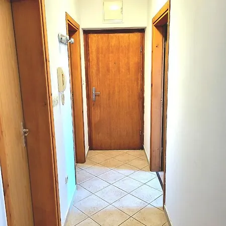 Happy Place Apartment *